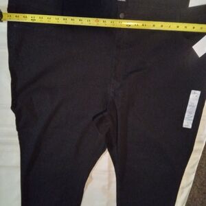 Black Stretch Mid Rise-Waist Black Denim Pants Womans Size 30W Old Navy New